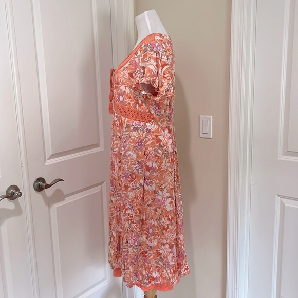 Torrid Lace Up Tea Length Crinkle Gauze Floral Coral Dress - Size 1X - Picture 5 of 10
